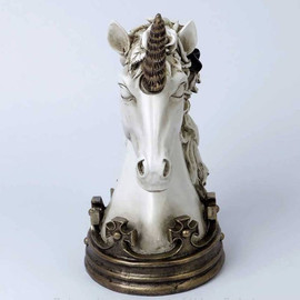Alchemy Gothic Unicorn V70