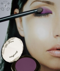 Stargazer fard a paupiere violet
