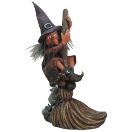 statuette Sorcière avec balai et souris