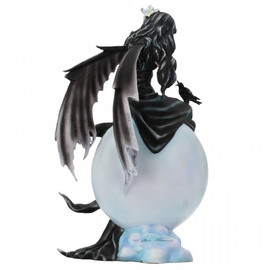 Statuette Nene Thomas Dark Skies